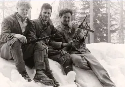 Un'immagine dal film Neve rosso sangue del regista Daniel Daquino realizzato con l’Anpi di Verzuolo e l’Istituto Storico della Resistenza di Cuneo 